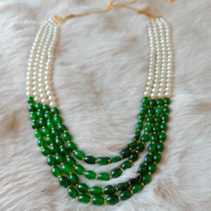 Multilayer Green and White Beads Necklace