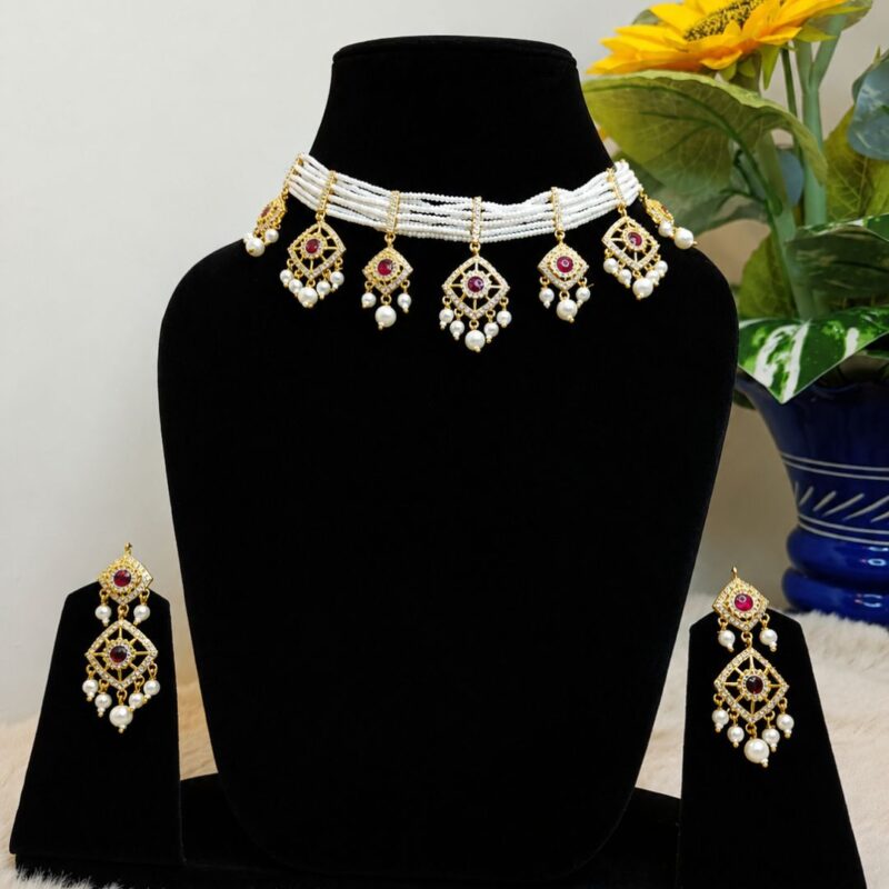 Traditional Multistand Ruby Diamond Set